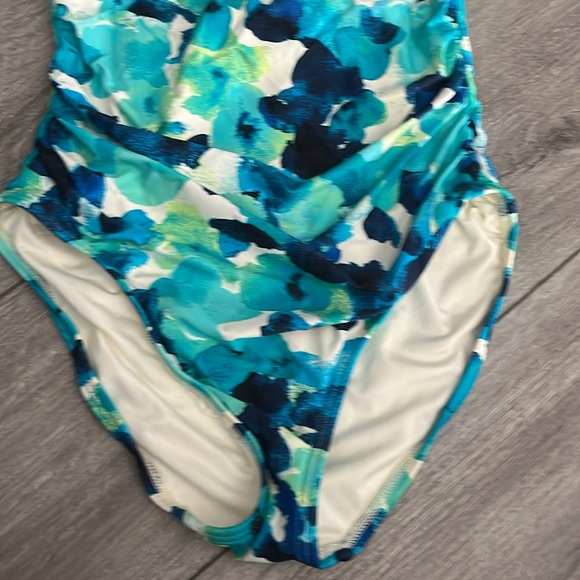 NWT  Calvin Klein One Piece Swimsuit - Picture 10 of 12